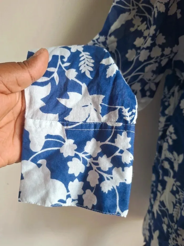 Robe chemise bleue et blanc - style tropical, coupe ample, Goa, neuve, taille S - photo numéro 3