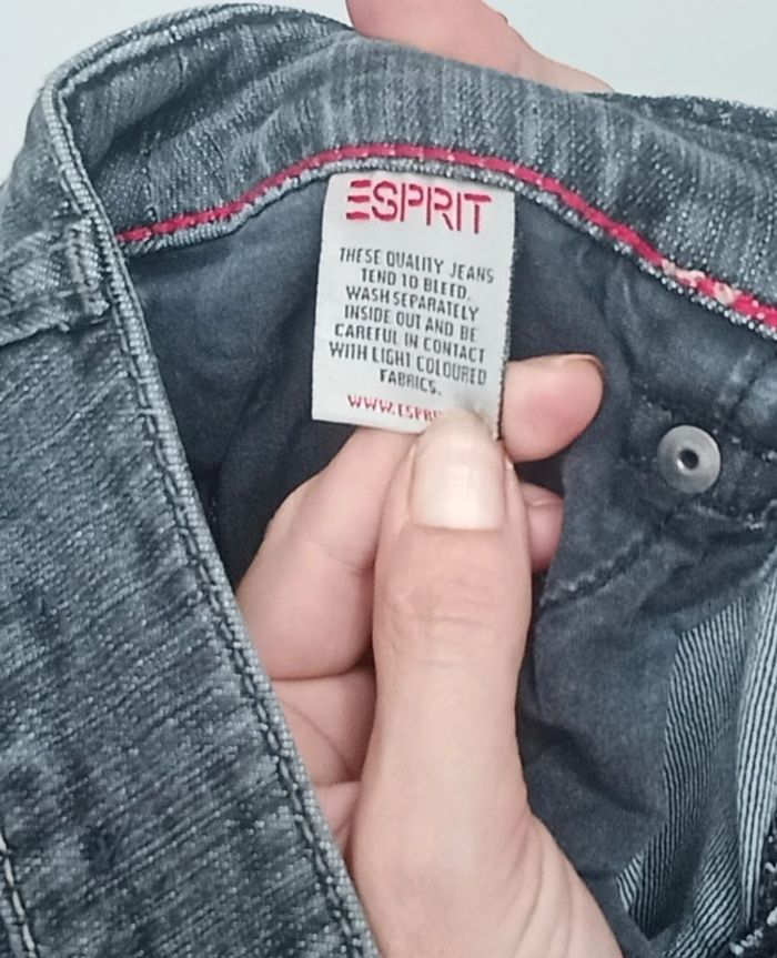 Jean noir droit Esprit taille 38 - photo numéro 5