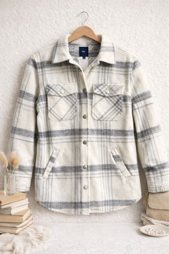 Veste chemise crème et grise femme T34 Kiabi