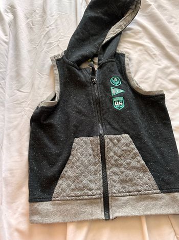 Gilet sans manche taille  5 ans