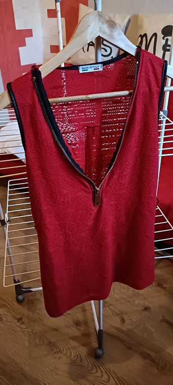 Débardeur rouge à zip