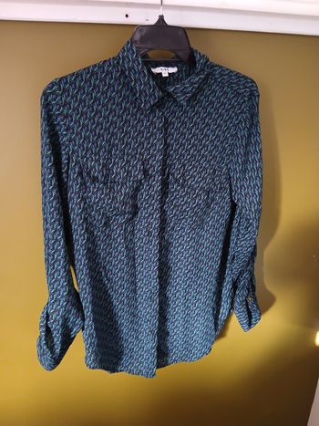 Chemise femme taille 38 La Halle a motifs vert et bleu