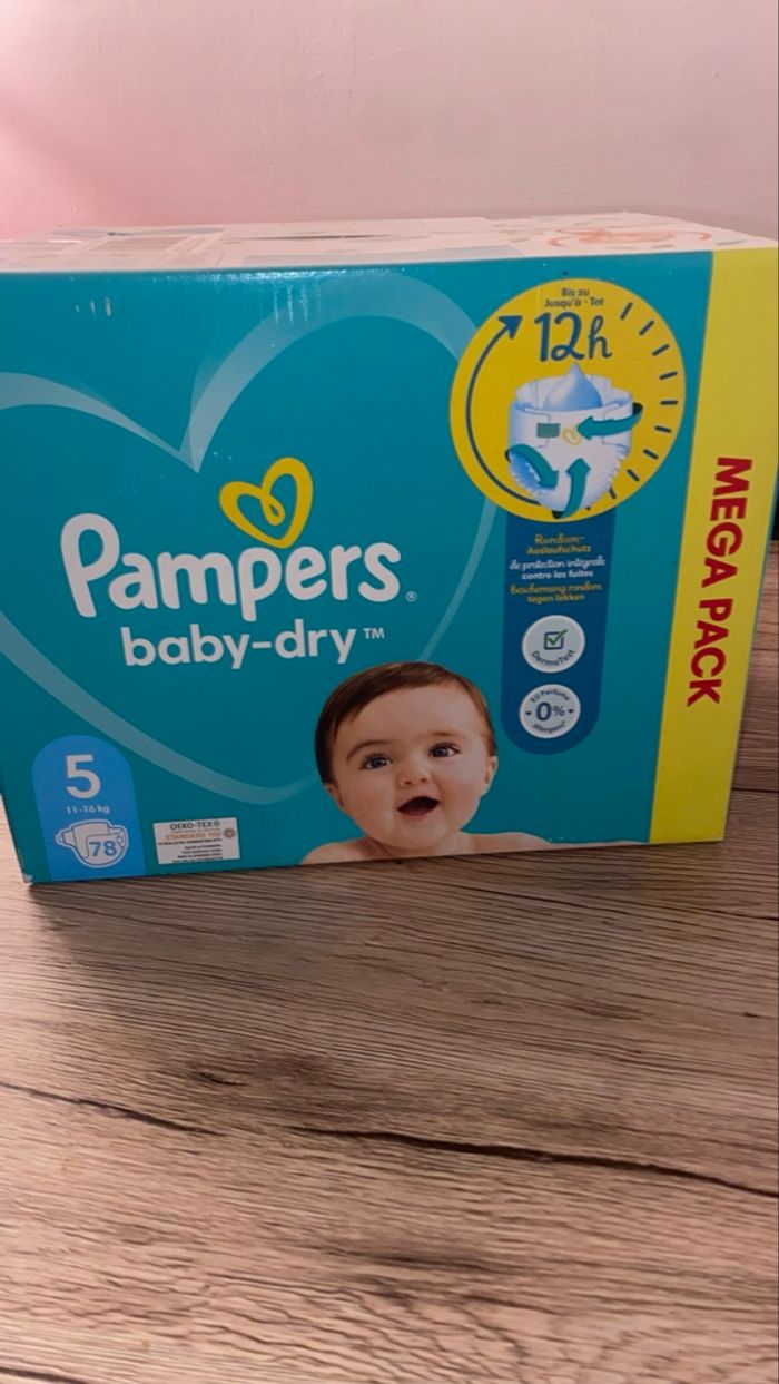 Couches taille 5 mega pack neuf avec étiquette - photo numéro 2