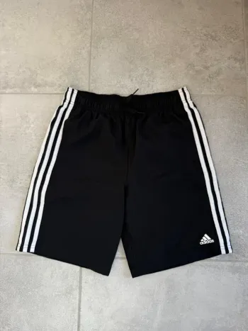 Short maillot Adidas garçon noir taille 13-14 ans comme neuf