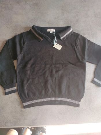Pull col V "U collection" 5 ans