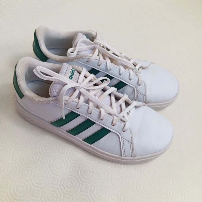 Baskets Adidas Pour Enfant Taille 34. Baskets Blanches Adidas Enfant