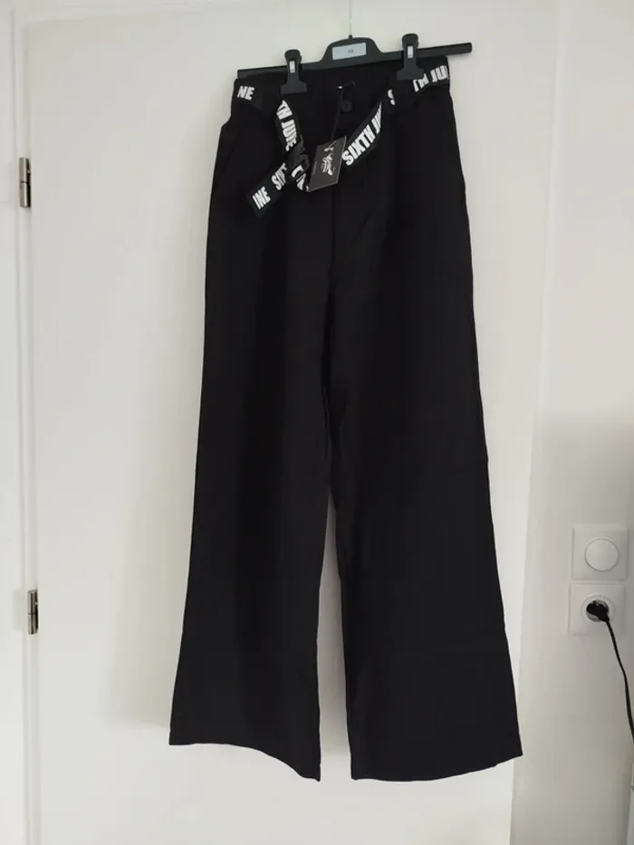 Pantalon à jambes large T S