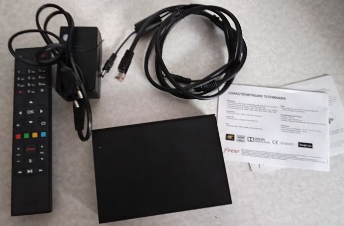 Décodeur TV HD Wifi Android Free Freebox Mini 4K - photo numéro 1