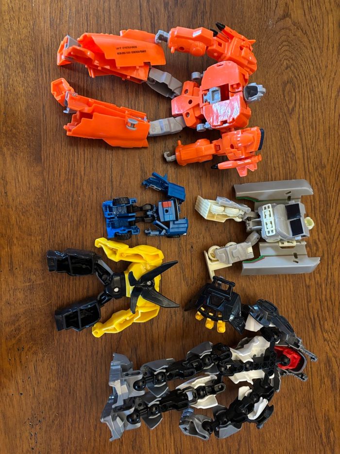 Lot jouets robots - photo numéro 3