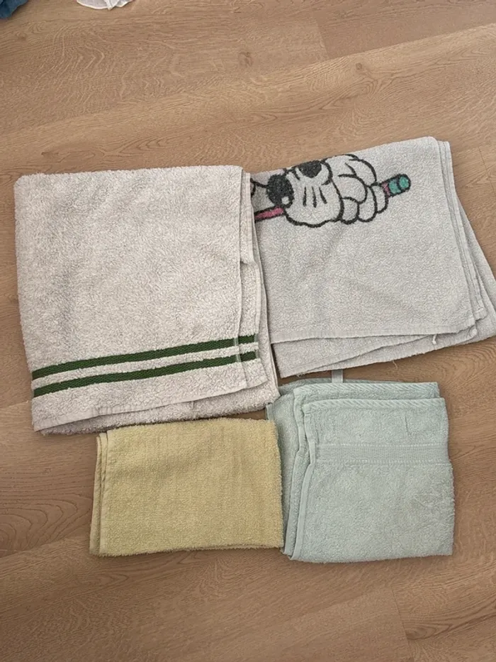 Lot de 4 serviettes de bain / maison