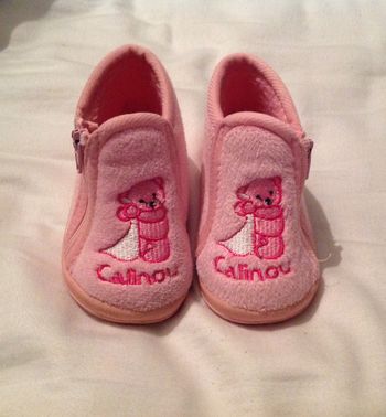 Chaussons pointure 18