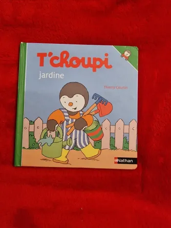 Livre 4 t'choupi jardine