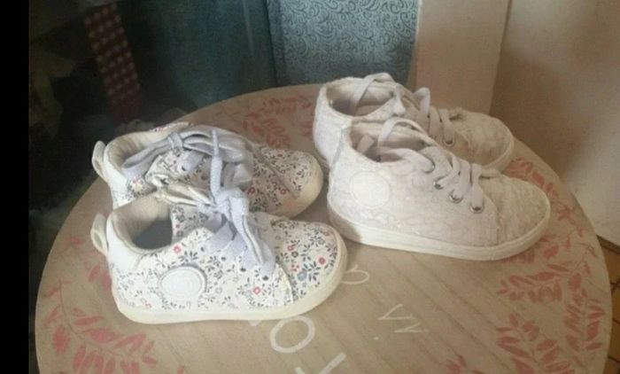Lot de paires de chaussures