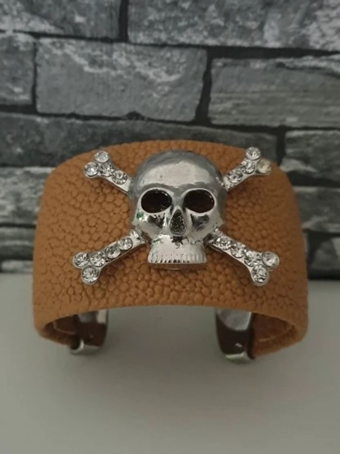 Bracelet tête de mort