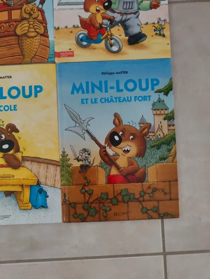 Lot 7 livres Mini Loup - photo numéro 10