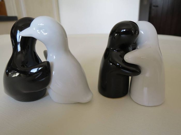 2 lots de salières et poivrières - photo numéro 2