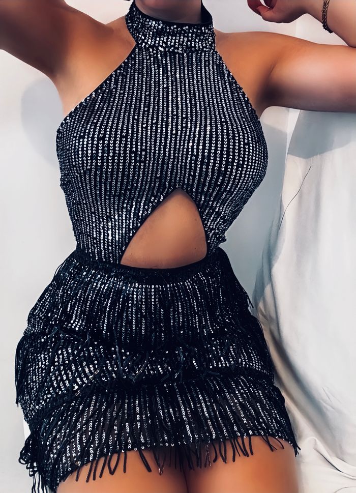 Robe noire à strass