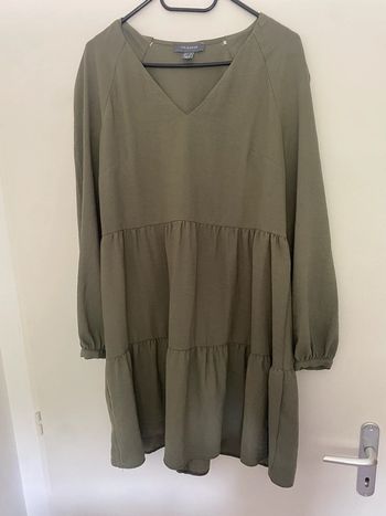 Robe verte kaki