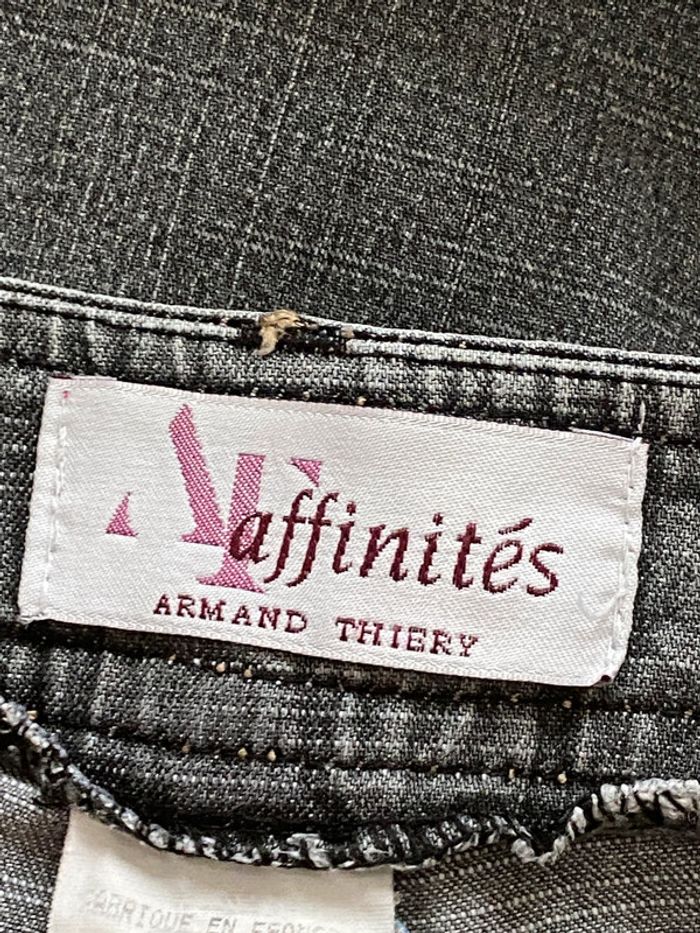 Jeans gris court affinités Armand Thiery - photo numéro 7