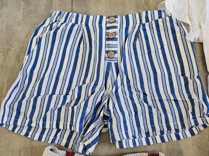 Lot vêtements garçon 10 ans - photo numéro 4