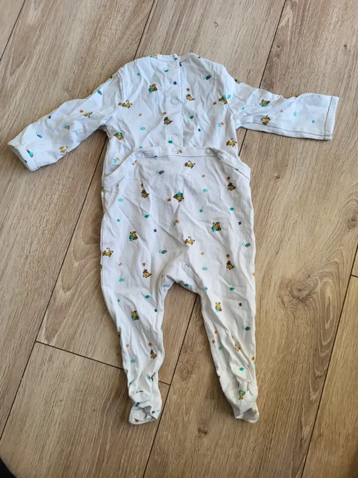 Pyjama 6 mois - photo numéro 3