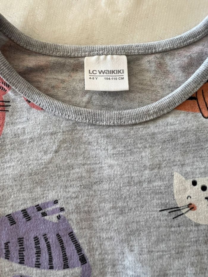 Pyjama léger LC Waikiki 4-5 ans - photo numéro 3