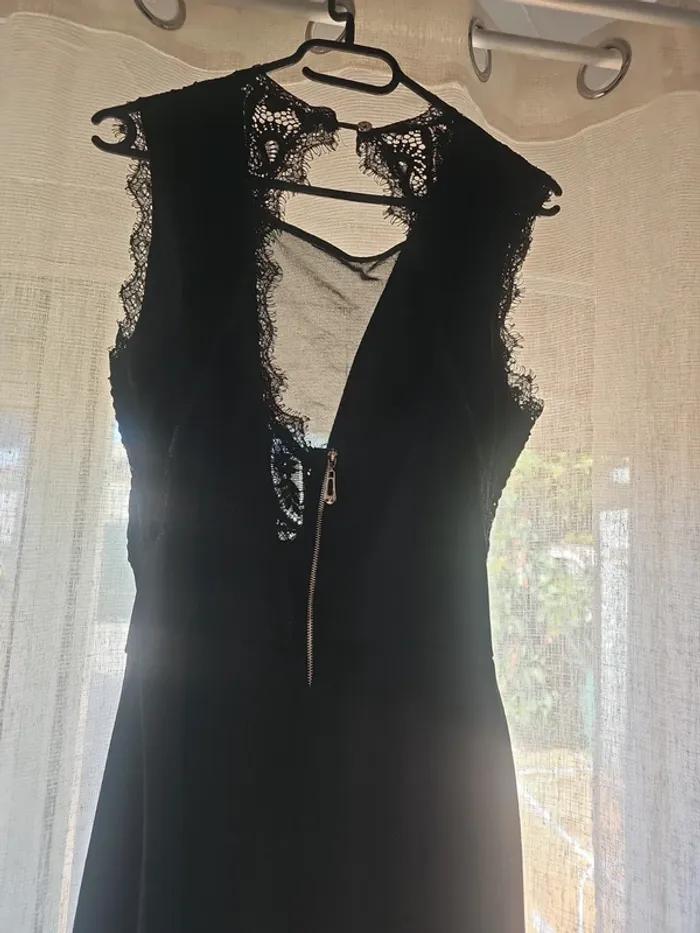 Robe noir - photo numéro 4