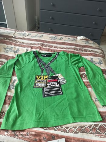 T shirt  vert imprimé mL 10 ans