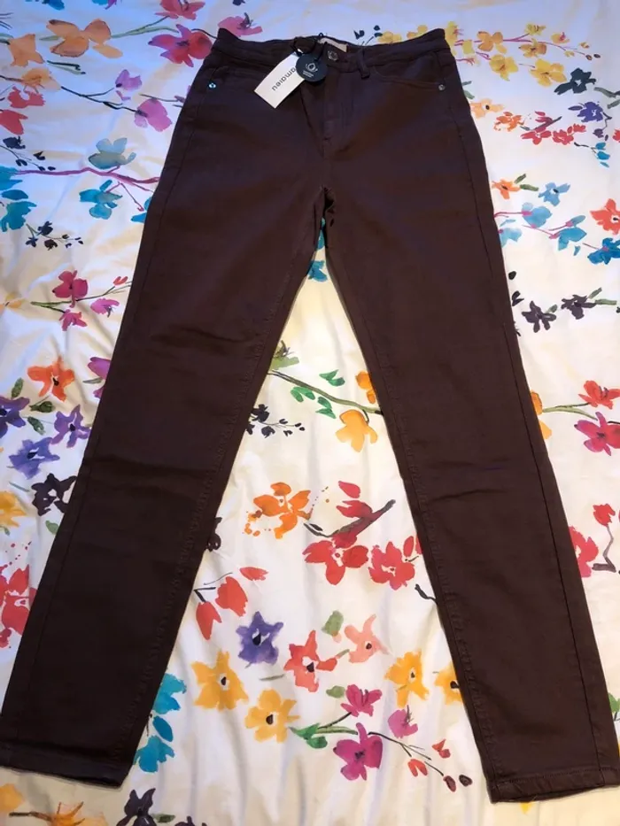 Pantalon camaïeu neuf - photo numéro 2