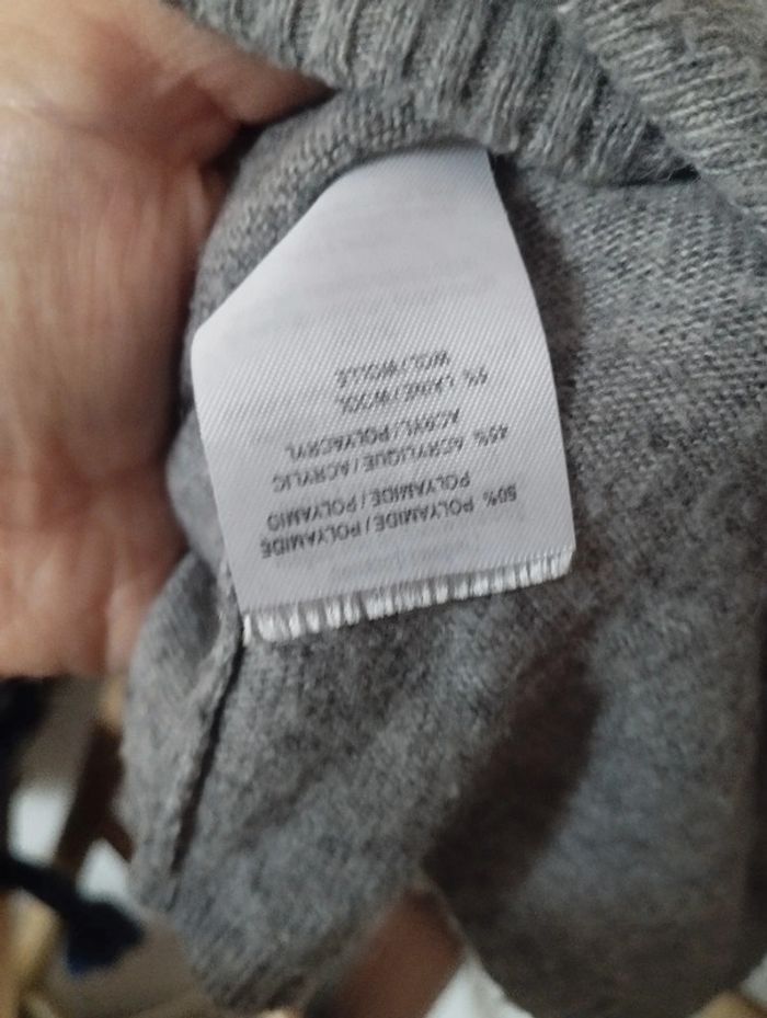 Pull gris Damart 42/44 - photo numéro 2