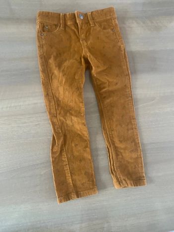 Pantalon moutarde kiabi 4 ans