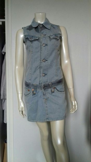 Robe Levis en jean type 1 neuve taille S