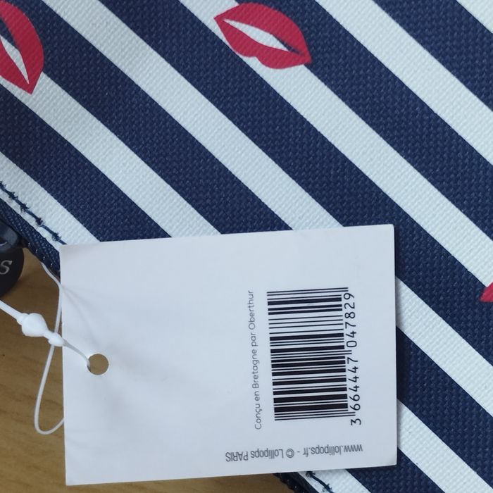 Trousse écolière ou à maquillage 3 compartiments Lollipops Kiss Neuve - photo numéro 6