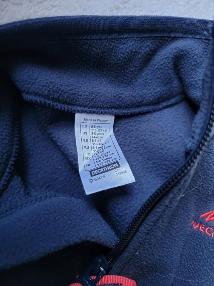 Lot de 4 pulls dont un cache cœur fille 5 ans - photo numéro 7