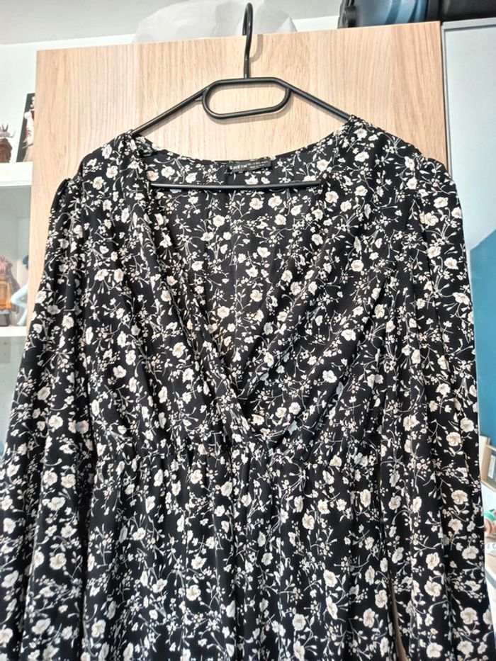 Robe noir fleuri blanche Neuf shein - Taille L 40-42 - photo numéro 8