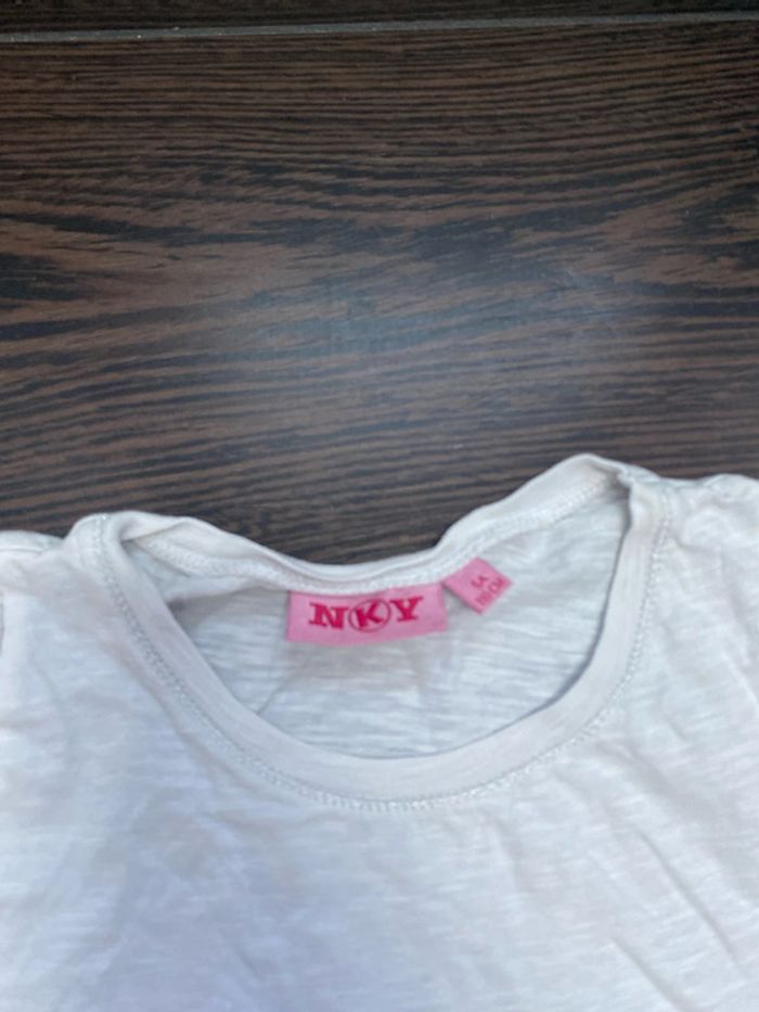 TEE shirt 5 ans - photo numéro 2