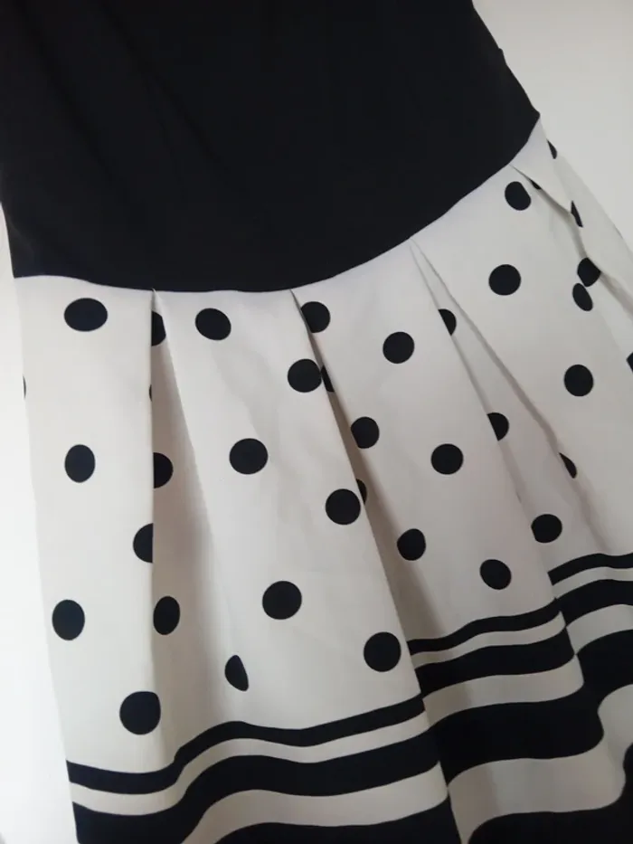 Robe 42 noir blanc - photo numéro 3