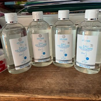 Eau micellaire  4 flacons neufs