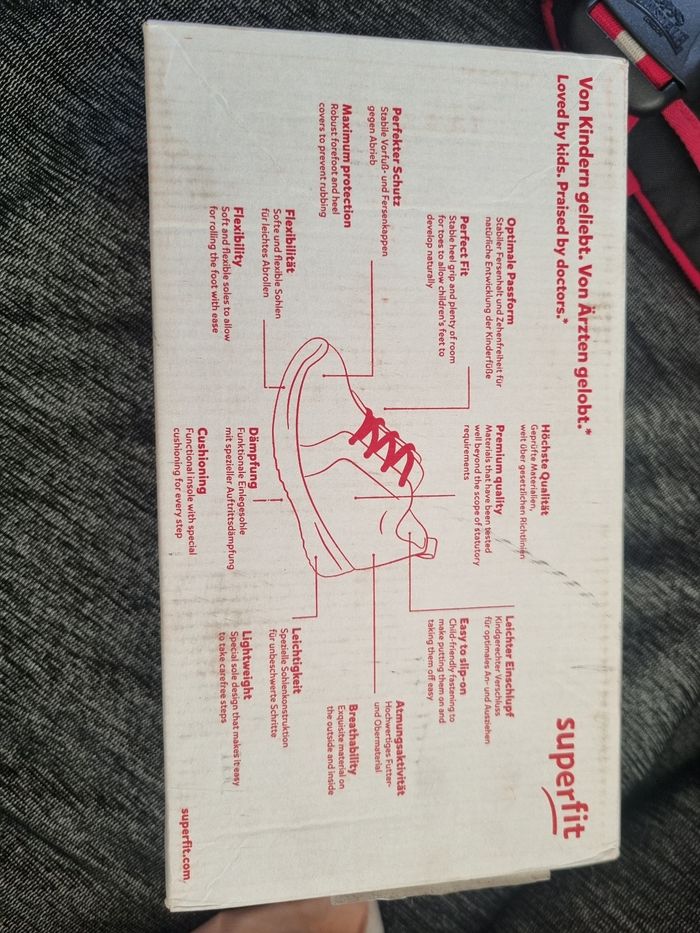 Chaussons neufs superfit - photo numéro 5