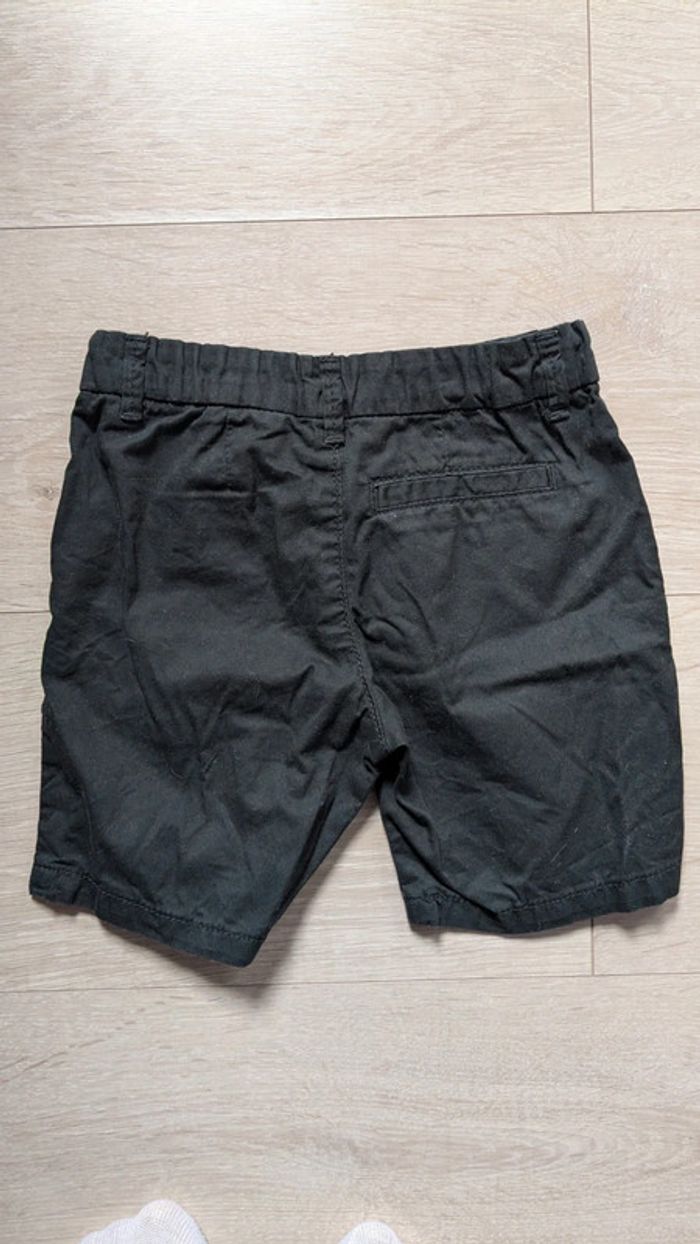 Short noir garçon 2/3 ans - photo numéro 3