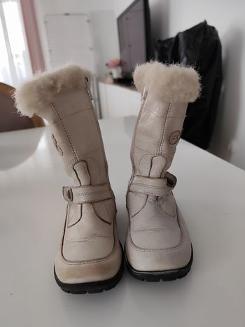 tres jolie paire de botte en cuir taille 24 ciao  