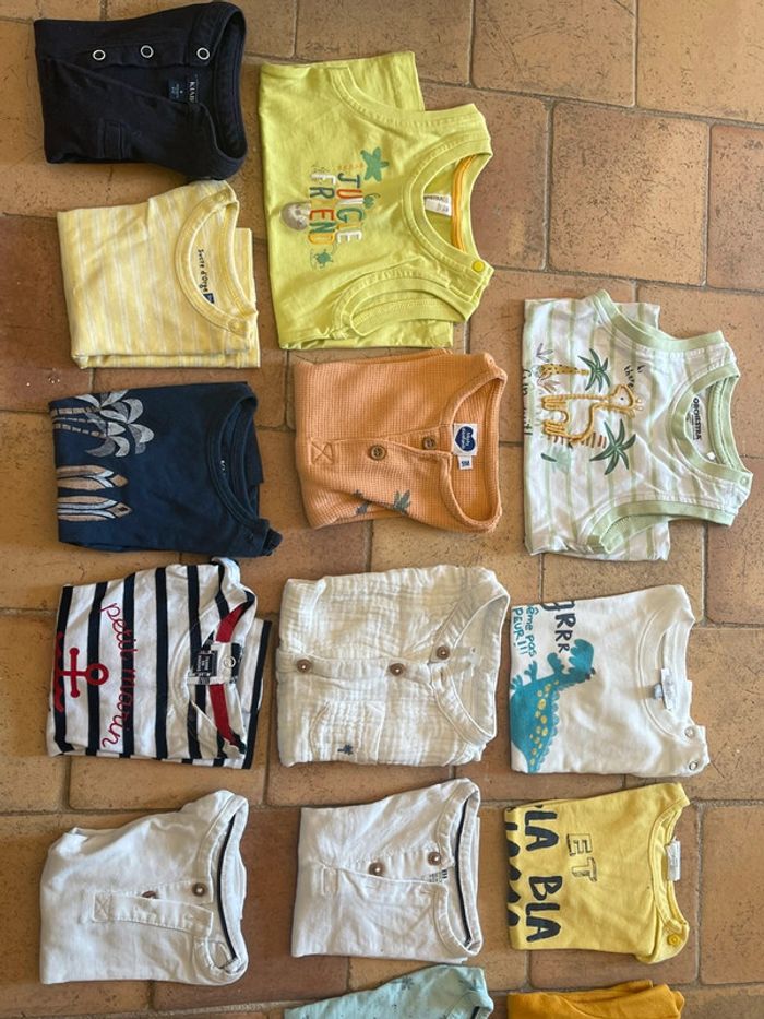 👶 lot tee short bébé - Taille 9 mois - bon état 👶 - photo numéro 2