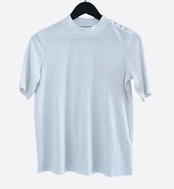 T shirt blanc a boutons dore. Kiabi. Taille M / 38