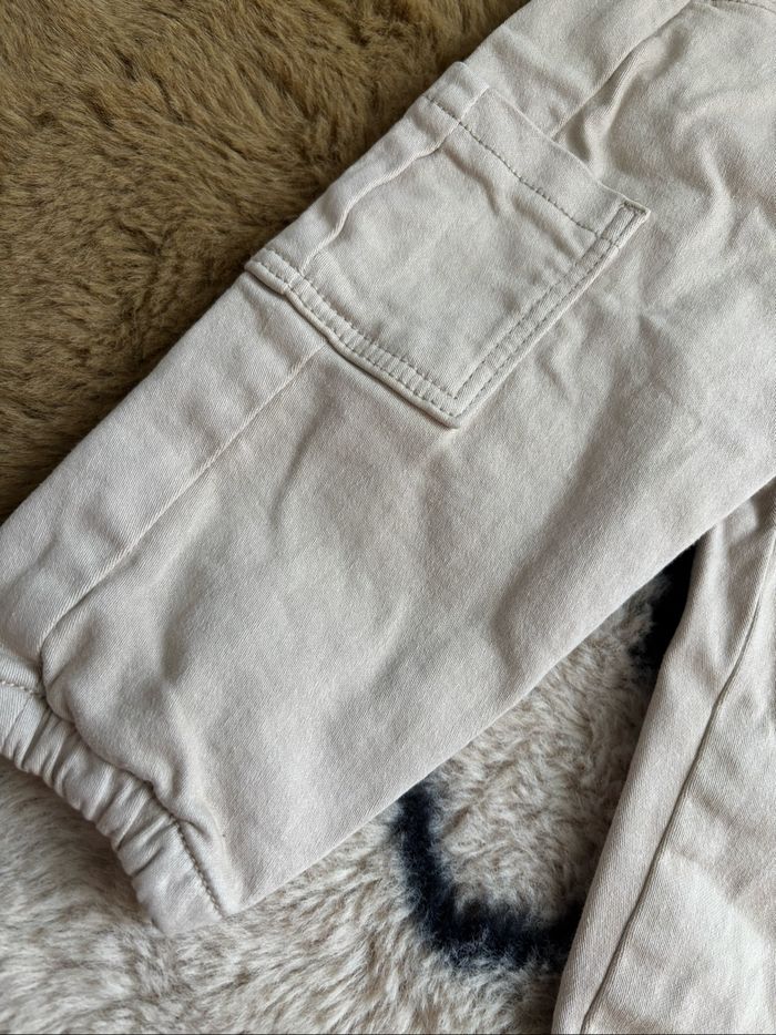 Pantalon cargo beige Primark t.9m - photo numéro 3