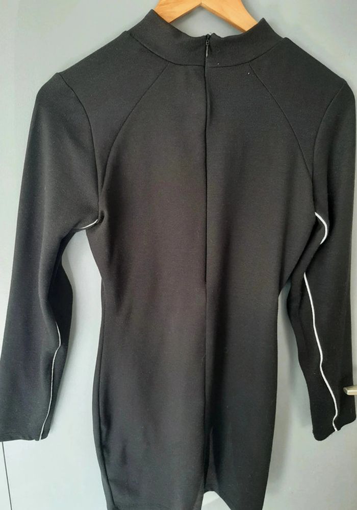 robe d'hiver jennyfer noir taille M - photo numéro 2