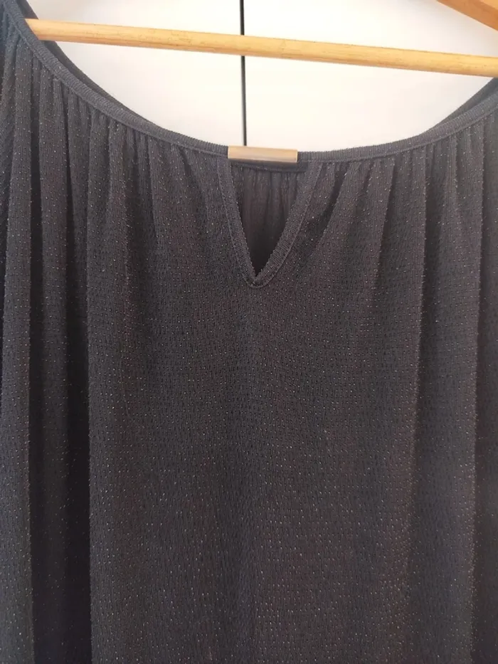 Robe noire à sequins taille 38 - photo numéro 3