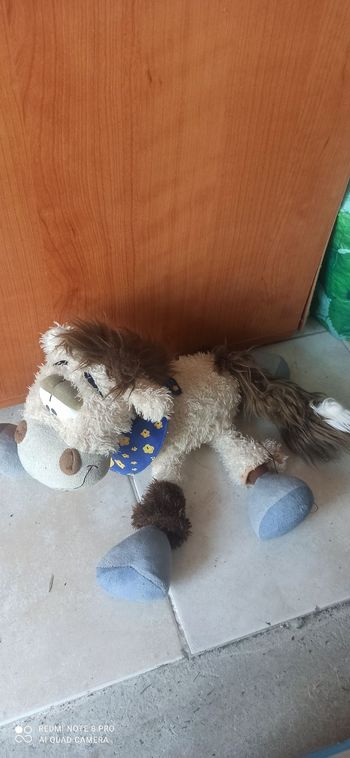 Peluche cheval