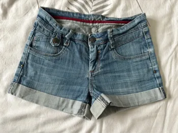 Short en jean taille 34 cache-cache