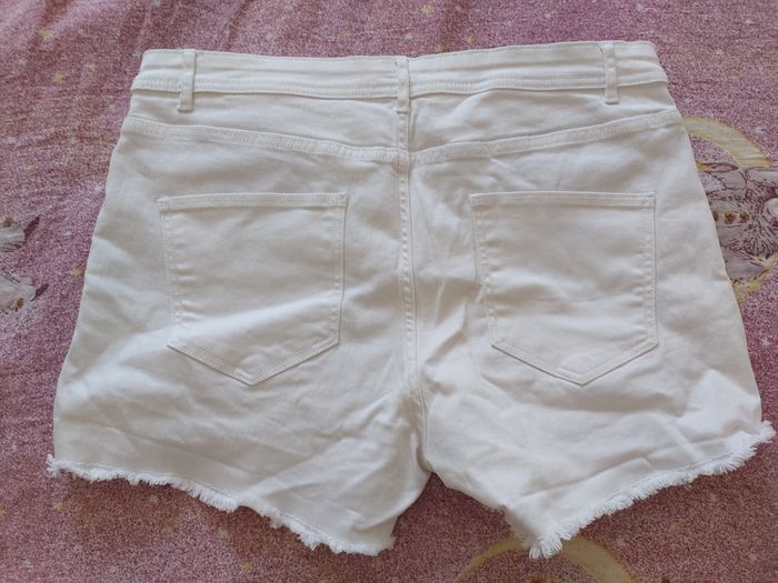 Short taille 42 - photo numéro 2