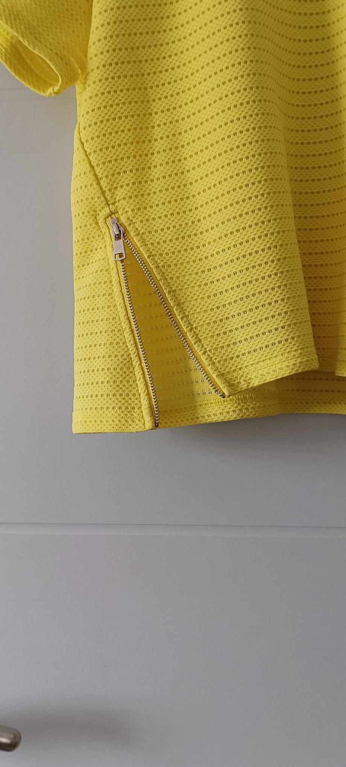 T-shirt ajouré de couleur jaune manches courtes Taille L - photo numéro 5